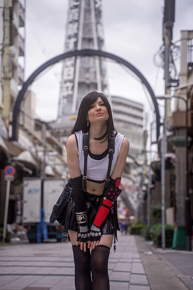 Tifa Lockhart Final Fantasy Cosplay